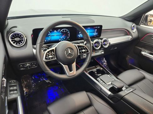Used 2022 Mercedes-Benz GLB 250 image 9