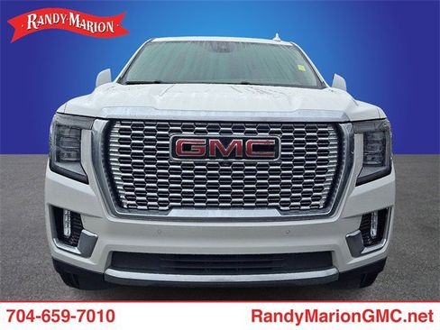 Used 2023 GMC Yukon Denali image 2