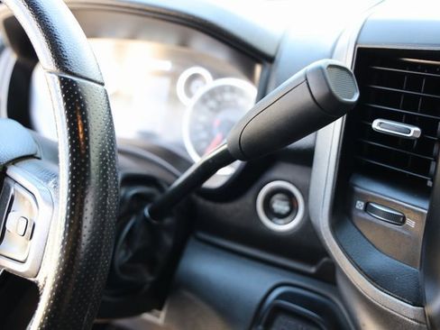 Used 2024 RAM 3500 Tradesman w/ Chrome Appearance Group image 25