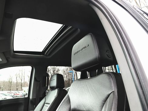 Used 2022 GMC Sierra 1500 Denali w/ Denali Reserve Package image 16