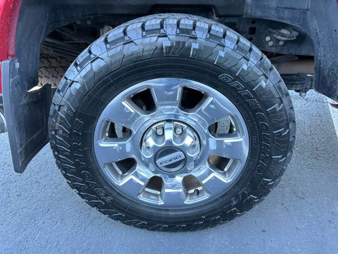 Certified 2023 Ford F350 Lariat w/ Chrome Package image 13