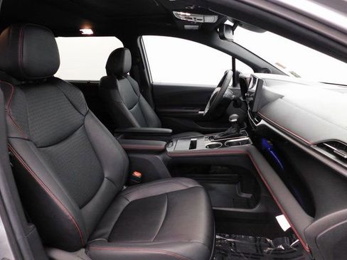 Used 2025 Toyota Sienna XSE image 35