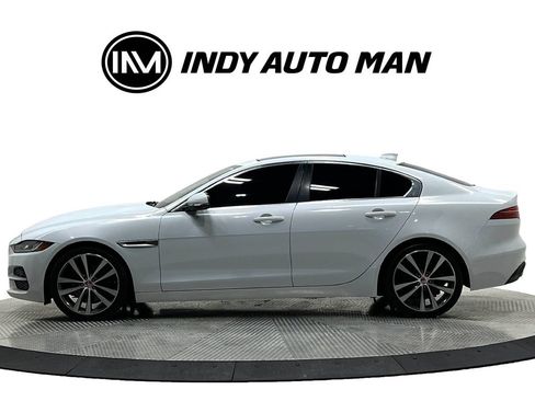 Used 2020 Jaguar XE S RWD image 7