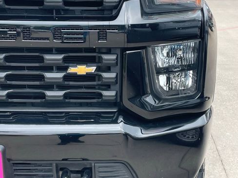 Used 2020 Chevrolet Silverado 2500 Custom w/ Custom Value Package AWD/4WD image 7