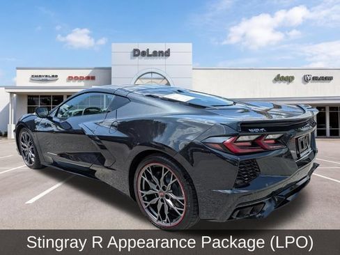 Used 2024 Chevrolet Corvette Stingray Coupe RWD image 5