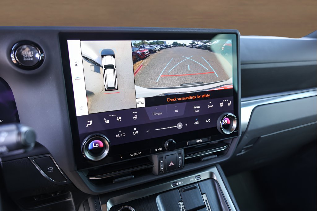 Used 2024 Lexus GX 550 w/ Accessory Package (2T) AWD/4WD image 17