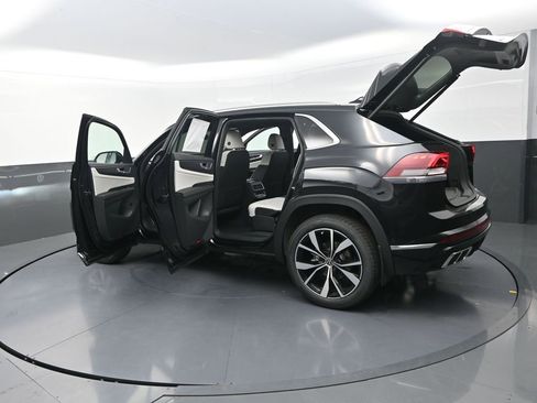New 2026 Volkswagen Atlas Cross Sport SEL Premium R-Line AWD/4WD image 33