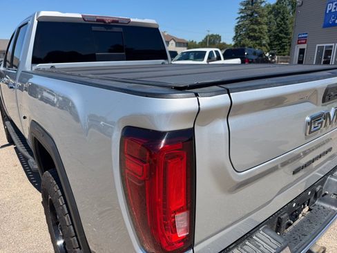Used 2020 GMC Sierra 2500 SLT w/ SLT Premium Plus Package AWD/4WD image 12