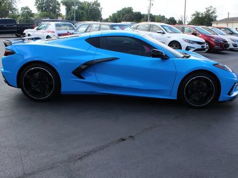 Used 2022 Chevrolet Corvette Stingray Preferred Cpe w/ Z51 Performance Package RWD image 13