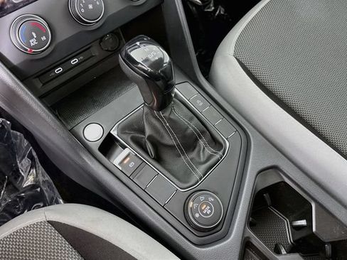 Certified 2022 Volkswagen Taos S AWD/4WD image 18