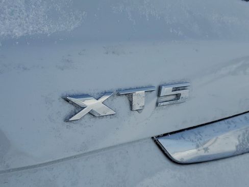 Used 2021 Cadillac XT5 Premium Luxury image 26