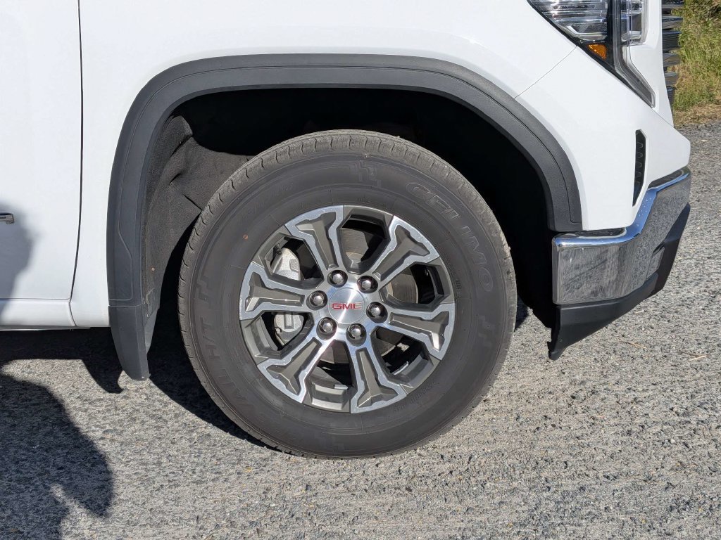 Used 2025 GMC Sierra 1500 SLT RWD image 10