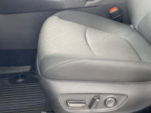 New 2025 Toyota RAV4 XLE image 19