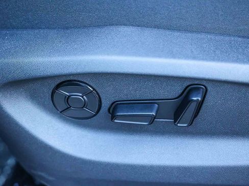 New 2026 Volkswagen Tiguan SE R-Line image 31