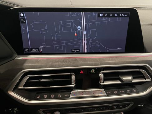 Used 2020 BMW X5 xDrive40i w/ M Sport Package AWD/4WD image 22