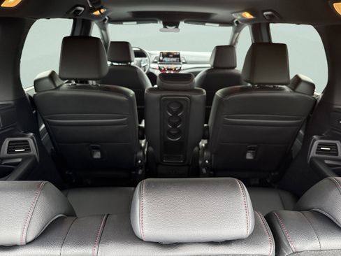 Used 2025 Honda Odyssey Sport-L image 31