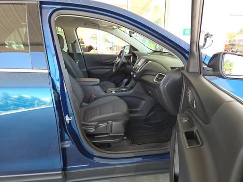 Used 2020 Chevrolet Equinox LT w/ Driver Convenience Package AWD/4WD image 49