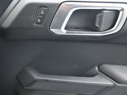 New 2025 Ford Bronco Badlands w/ Sasquatch Package image 15