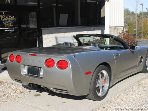 Used 2000 Chevrolet Corvette Coupe w/ Memory Pkg RWD image 23