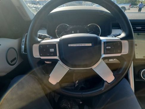Used 2023 Land Rover Discovery S AWD/4WD image 10