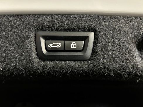 Used 2022 BMW 530i 530i w/ Convenience Package image 29