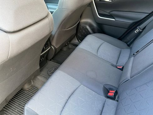 Used 2020 Toyota RAV4 XLE w/ Convenience Package AWD/4WD image 14