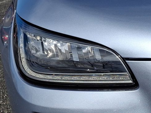 Certified 2022 Lincoln Corsair Standard w/ Premium Package image 9