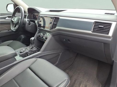 Used 2022 Volkswagen Atlas SEL R-Line image 24