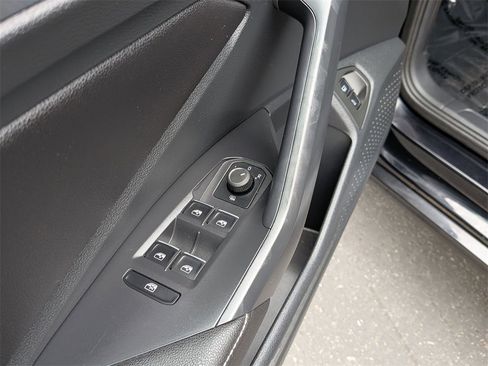 Used 2024 Volkswagen Jetta SE image 13