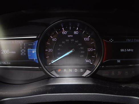 Used 2019 Ford Explorer XLT w/ Equipment Group 202A FWD image 10