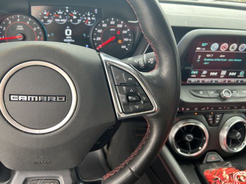 Used 2017 Chevrolet Camaro LT image 19