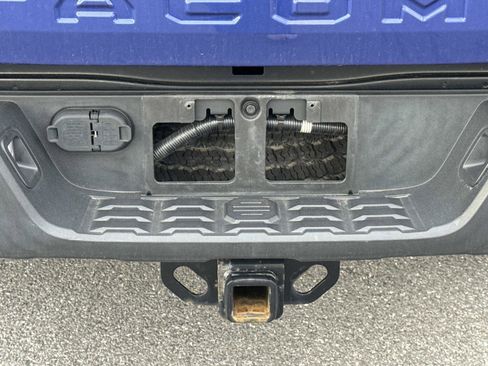 Used 2022 Toyota Tacoma TRD Off-Road image 22