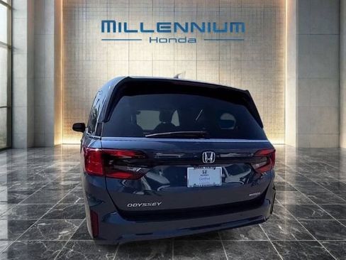 Certified 2026 Honda Odyssey Touring image 38