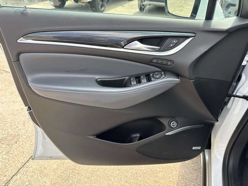 Used 2024 Buick Enclave Premium FWD image 18