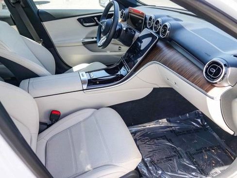 Used 2025 Mercedes-Benz C 300 Sedan image 16