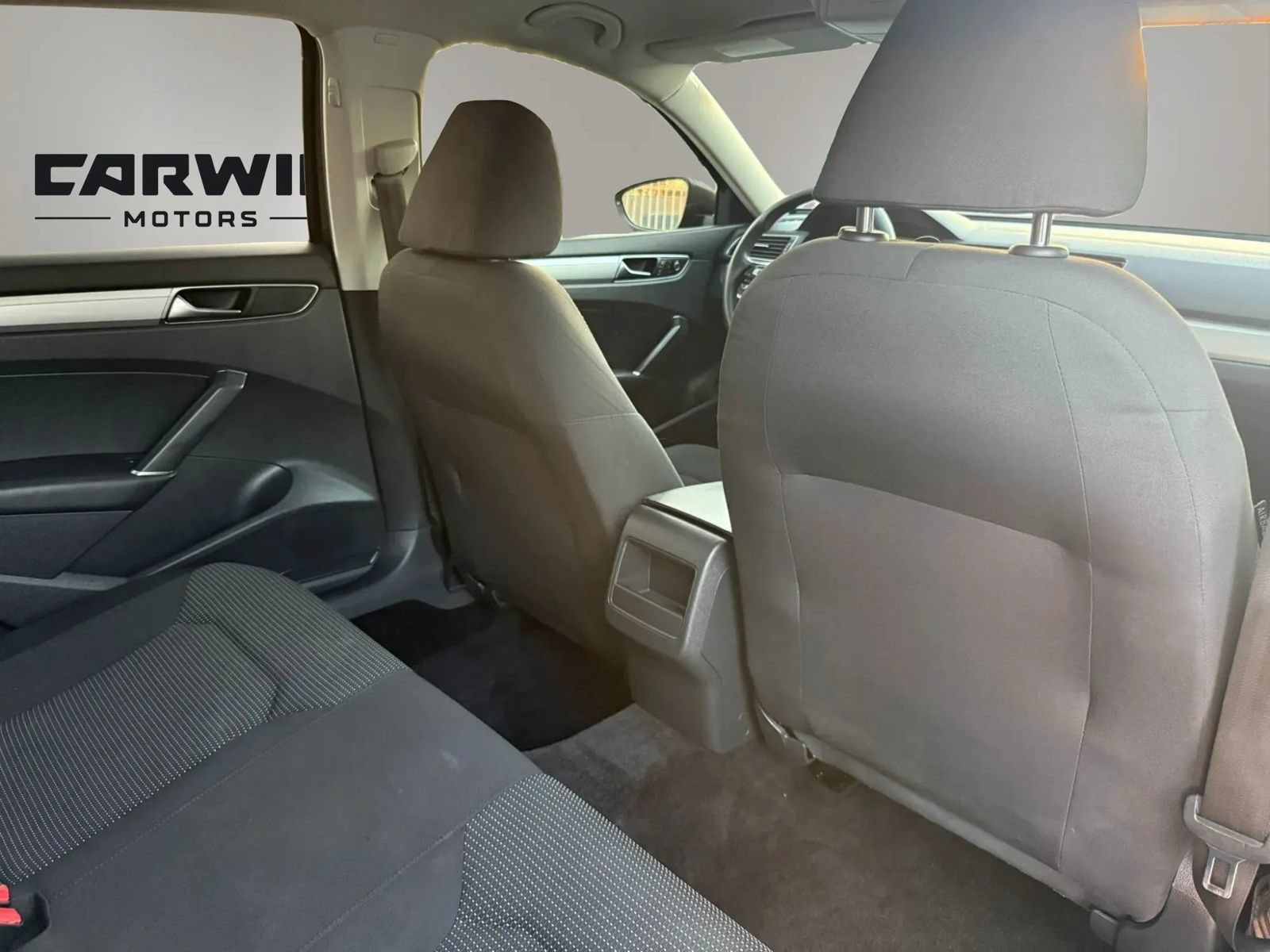 Used 2018 Volkswagen Passat 2.0T S FWD image 25