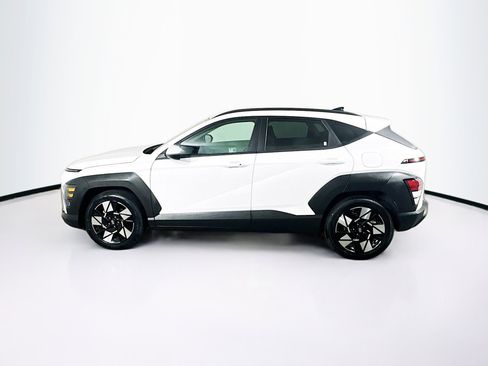 Used 2025 Hyundai Kona SEL FWD image 4