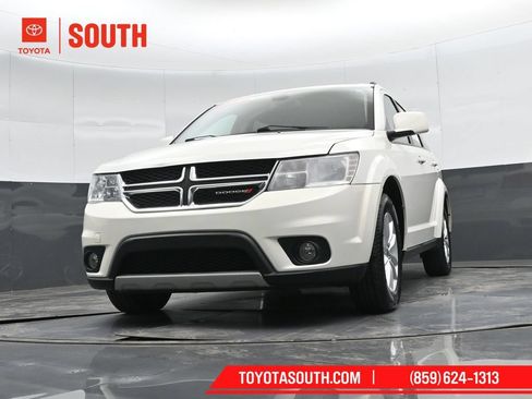 Used 2019 Dodge Journey SE FWD image 43