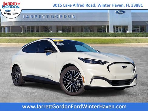 Certified 2025 Ford Mustang Mach-E Premium image 1
