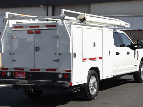 Used 2018 Ford F350 XLT RWD image 8
