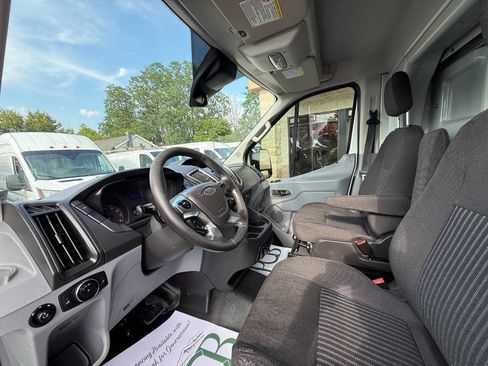 Used 2016 Ford Transit 250 138 w/ Interior Upgrade Package image 5