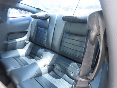 Used 2011 Ford Mustang GT Premium w/ Electronics Pkg RWD image 19