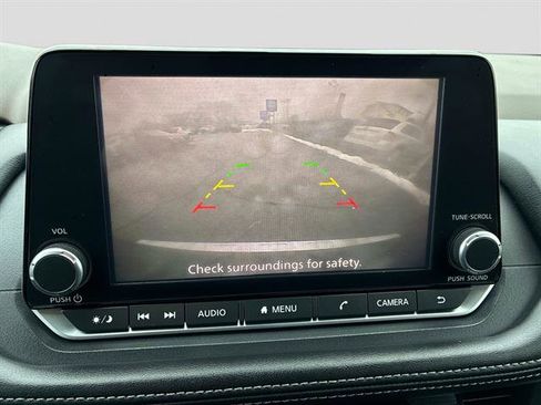 Certified 2023 Nissan Rogue SV image 30