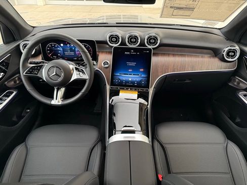 New 2026 Mercedes-Benz GLC 300 4MATIC image 12