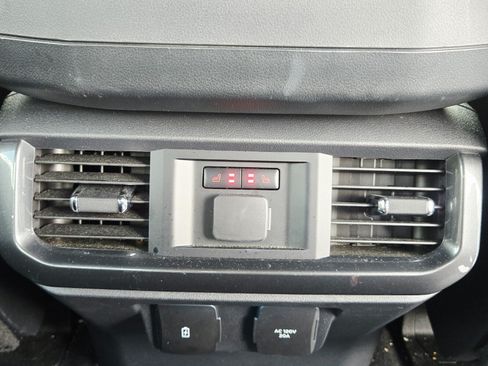 Used 2023 Ford F150 Lariat w/ Equipment Group 502A High AWD/4WD image 10