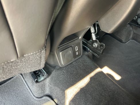 Used 2024 Buick Encore GX Avenir w/ Avenir Technology Package AWD/4WD image 35