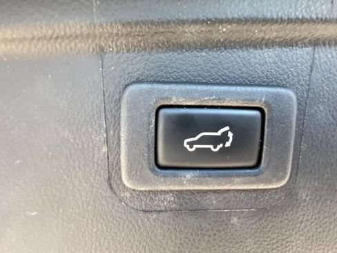 Used 2018 Subaru Outback 2.5i Limited AWD/4WD image 30