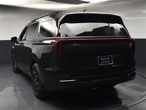 Certified 2025 Kia Carnival SX Prestige image 6