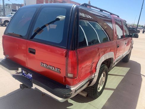 Used 1993 Chevrolet Suburban 4WD image 7