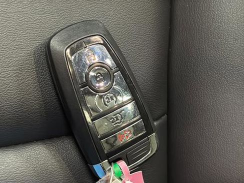 Used 2024 Lincoln Aviator AWD w/ Premium Package image 25